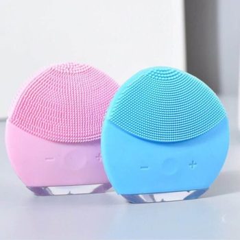 Facial Cleansing Brush